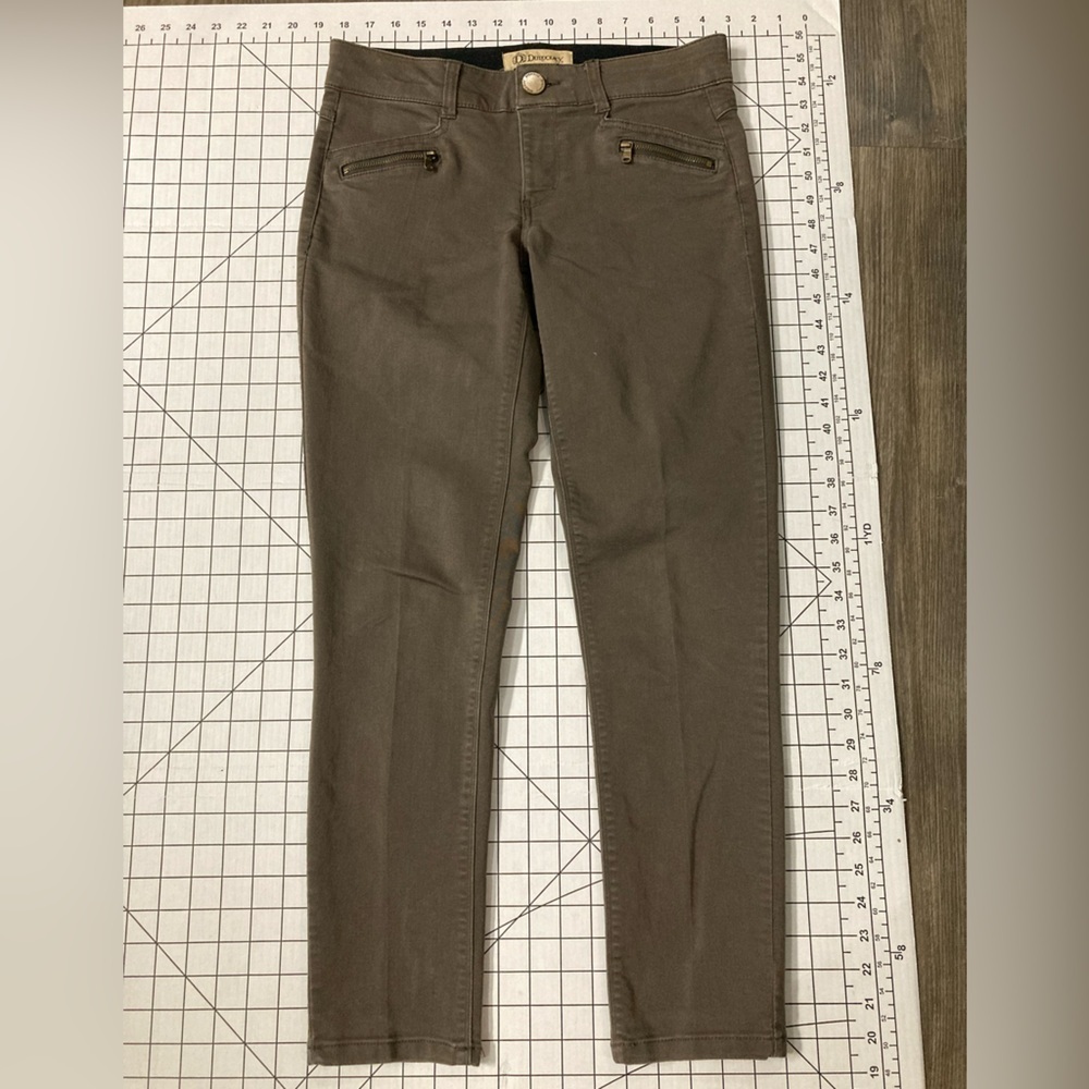 Democracy Women’s Size 4 Ab-Technology Brown Freedom Ankle‎ Skimmer Jeans